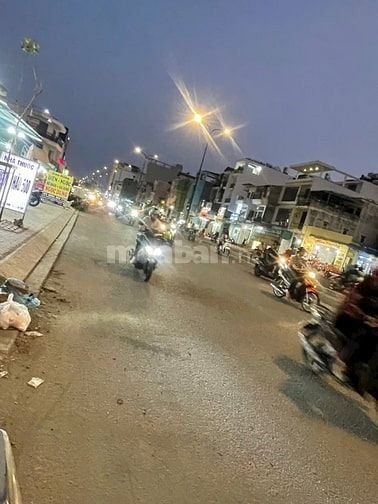 Bán nhà mặt tiền Dương Quảng Hàm , Phường An Nhơn TPHCM