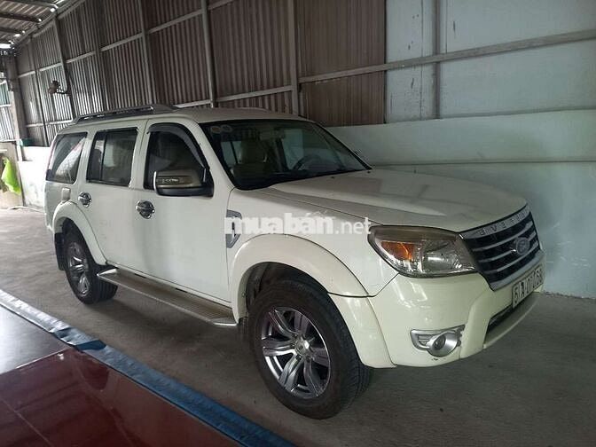 Bán Ford Everest Đời 2011 Máy Dầu 2 cầu Số Sàn MT