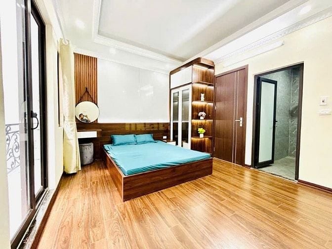 BÁN NHÀ PHỐ TAM TRINH VỊ TRÍ VÀNG KINH DOANH. 5 TẦNG. THANG MÁY NHẬP K