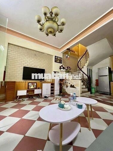 Phố Tân Mai Nguyễn Chính 35m² 5 Tầng 3 ngủ Ô tô đỗ cửa