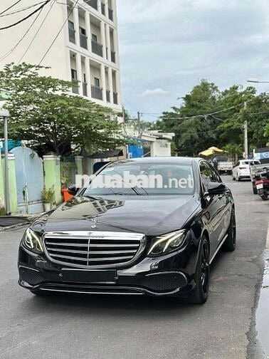 Mercedes  E200 - 106000 km Sx cuối 2017
