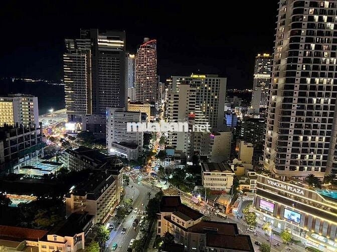 Cho Thuê Căn Góc 2 Phòng Ngủ 2 Ban công View Biển và Phố siêu đẹp