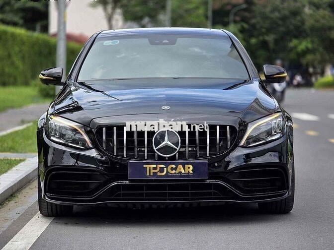 Mercedes C300 AMG 2019