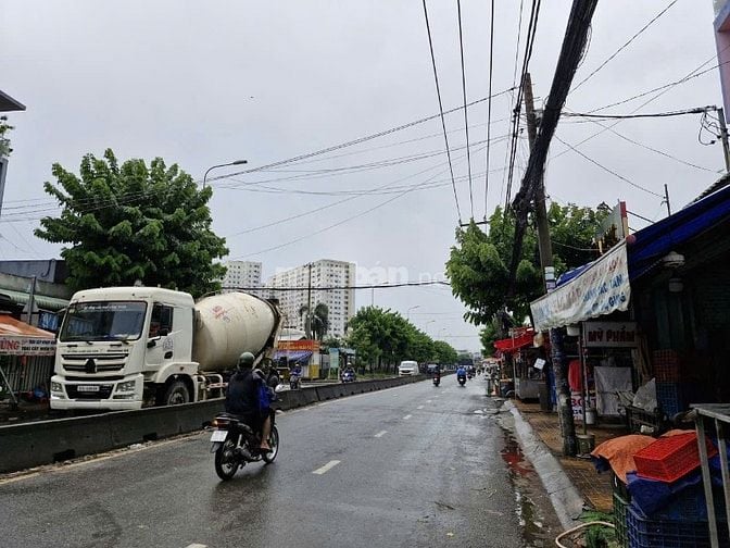 Bán Nhà mặt tiền Nguyễn Thị Sóc, cổng chợ đầu mối nông sản Tân Xuân,HM