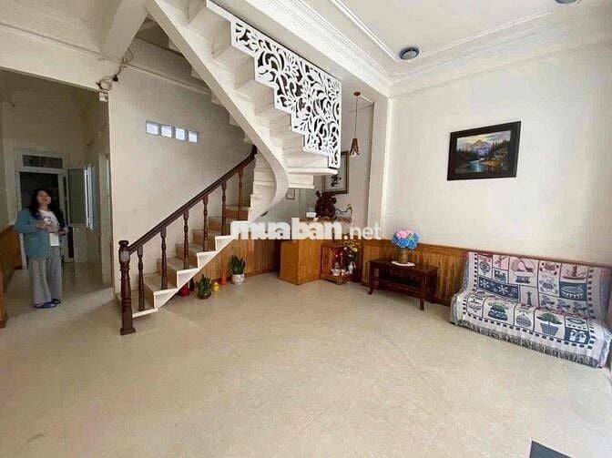 Nhà MT KD – Nguyễn Công Trứ, P. Xuân Hương