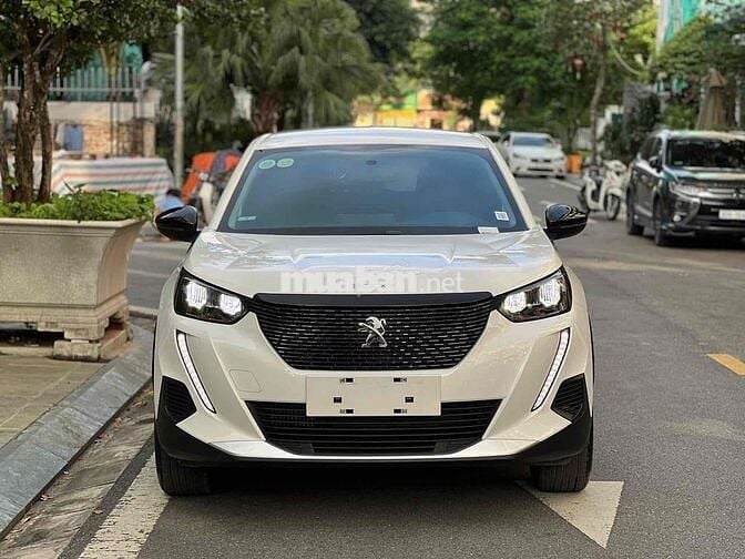 Peugeot 2008 2025 Active 1.2 AT - 5000 km