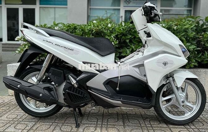 AIRBLADE 125 TRẮNG ĐẸP KEN NGUYÊN ZIN CHÍNH CHỦ