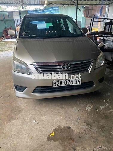 Toyota Innova 2013  E- 70000 km cọp