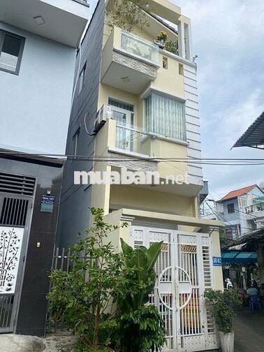 XE HƠI NGỦ TRONG NHÀ - CÔNG VIÊN TRƯỚC CỬA - 4 TẦNG - 60M2 -SHR