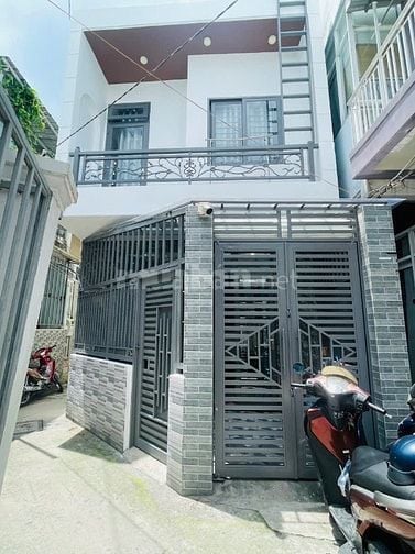 BÁN NHÀ GÓC 3 MẶT TIỀN – HẺM 701 TRẦN XUÂN SOẠN, QUẬN 7