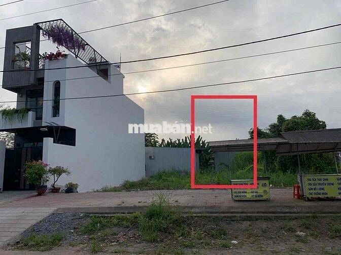 GIẢM 100 TRIỆU BÁN  MẶT TIỀN TỈNH LỘ 932 TĐC NHƠN NGHĨA