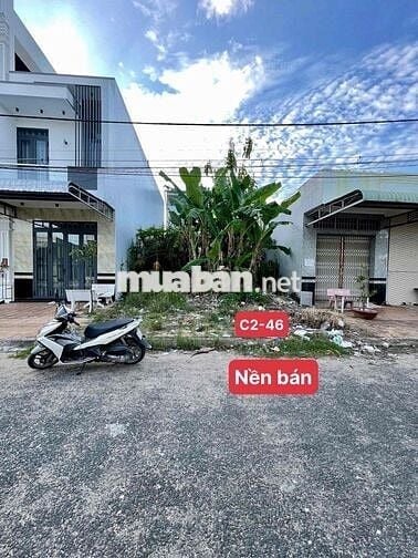 HƯỚNG ĐÔNG NAM TRUNG TÂM THƯƠNG MẠI PHONG ĐIỀN