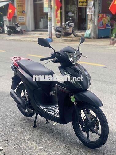 Vision 2025 chạy 200km như mới.Bao sang tên bấm bs