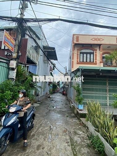 Cho thuê nhà HXH Phạm Văn Đồng - 6Tr