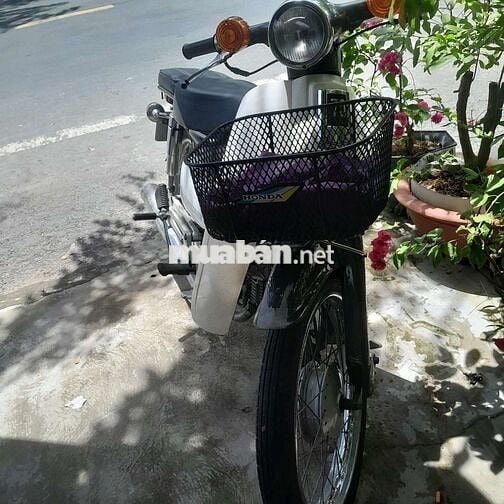 Bán xe cúp để k chạy