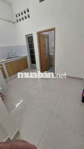 Nguyên căn 3 phòng ngủ, hẻm xe hơi ngay chợ Bà Chiểu