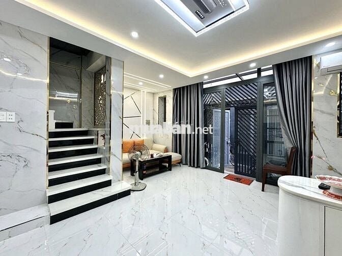 HIẾM – Bán nhà Vạn Kiếp- hẻm 3m, DT 42m², 4 tầng, giá chỉ 8.X tỷ.
