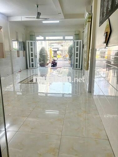Nhượng lại gấp trước 15/10 căn nhà Tân Thời Nhì, Hóc Môn 900tr
