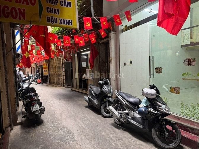 Bán Nhà Mặt Ngõ Văn Hương- Tôn Đức Thắng Dt26m2 mt3mx3t Kd tốt .