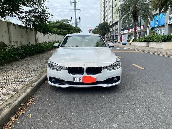 chính chủ bán xe bmw 320i đăng kí 4/2016