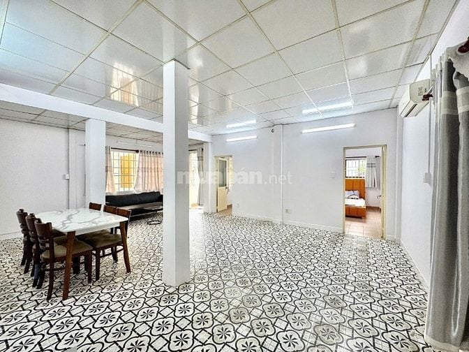 Chính chủ cho thuê căn hộ lầu 1, 80m2, 2PN, Mai Thị Lựu, Quận 1 giá rẻ