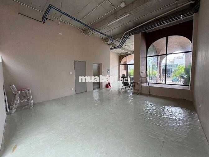 Mặt bằng kho Q7 – Lê Văn Lương, 120m² + sân rộng, giá 77tr/tháng