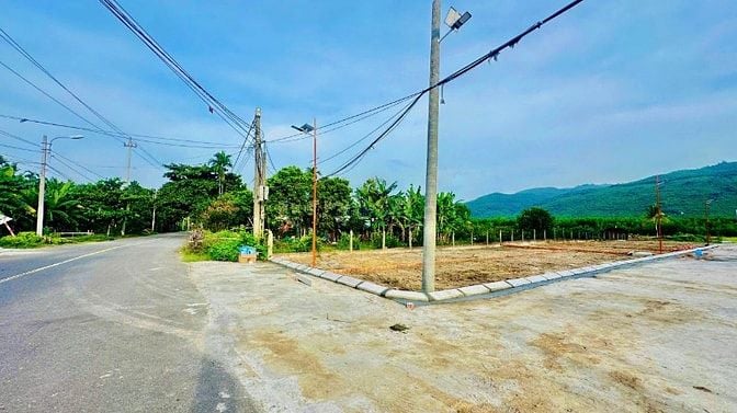 Siêu phẩm 30 lô Hoà Vang, sát mặt tiền đường nhựa DH8, giá cực kỳ tốt