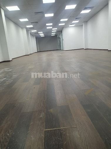 Cho thuê văn phòng tại 141 Bà Triệu - 150 m2 giá 40tr