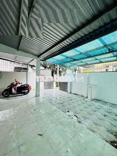 Cho thuê nhà gần Lavita gerden,/đs 3,p.Trường Thọ 10tr hẻm xe hơi