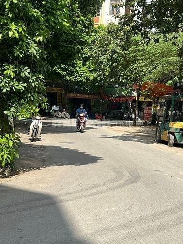 BÁN NHÀ HÀ ĐÔNG 50m , 4T , MT 4m - VỈA HÈ - Ô TÔ - KINH DOANH