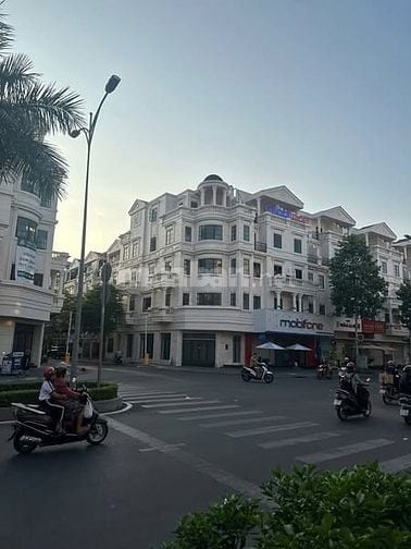 Cho thuê Căn góc Đường số 3 Cityland Packhill P10 GV + DT: 6.5m x 20m