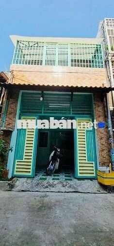 Hiện tại e còn 1 căn nhà, ưu tiên cho gia đình thuê.