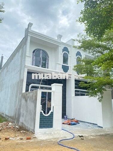 Bán nhà phố Đức Hoà - 100m2 3PN chỉ 3,65 tỷ tại Long An (cũ)