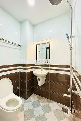 CHO THUÊ CĂN HỘ STUDIO ĐẦY ĐỦ NỘI THẤT CỬA SỔ THOÁNG NƠ TRANG LONG, BT