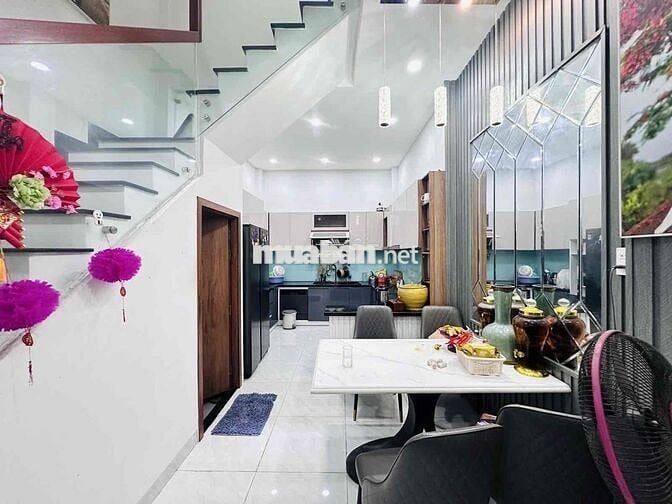 3 TẦNG MÁI BTCT - 3PN - SÂN THƯỢNG 40m2 - HẺM 3M THÔNG RA SONG HÀNH