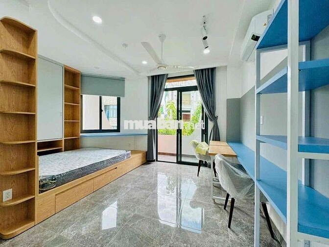 CHO THUÊ CĂN HỘ SẠCH SẼ, AN NINH CÓ CỬA SỔ BAN CÔNG THOÁNG TẠI QUẬN 3