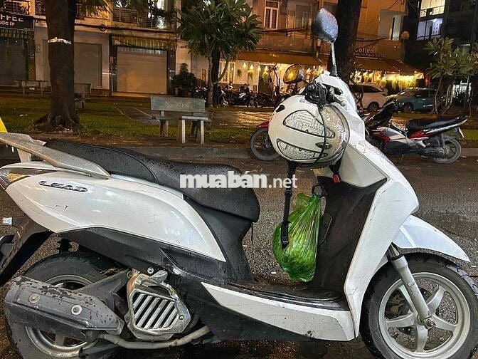 Honda Lead 125 màu trắng