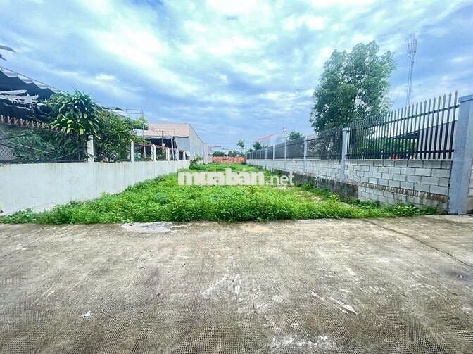 BÁN LÔ ĐẤT GIÁ CHỈ 880 TRIỆU – SỔ SÁCH RÕ RÀNG, VỊ TRÍ TIỀM NĂNG 🌟 d