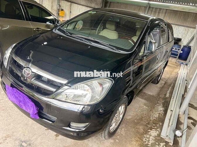 Toyota Innova 2006 G - 125 km