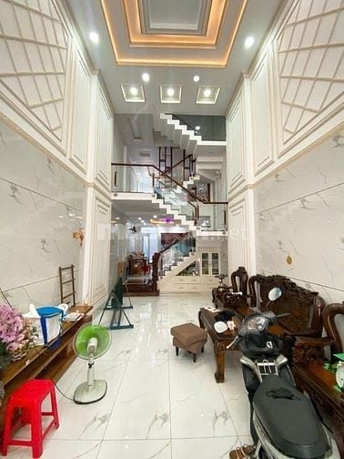 Bán nhà 4 lầu đường Liên Tỉnh 5. Phường 5 Quận 8 