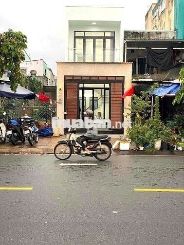 Cho thuê nhà nguyên căn 26 Tô Hiệu quận Tân Phú