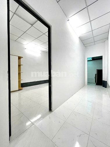 Cho thuê nhà hẻm 5m(XH)Hòa Hưng, P.13, Q.10 giá 11tr