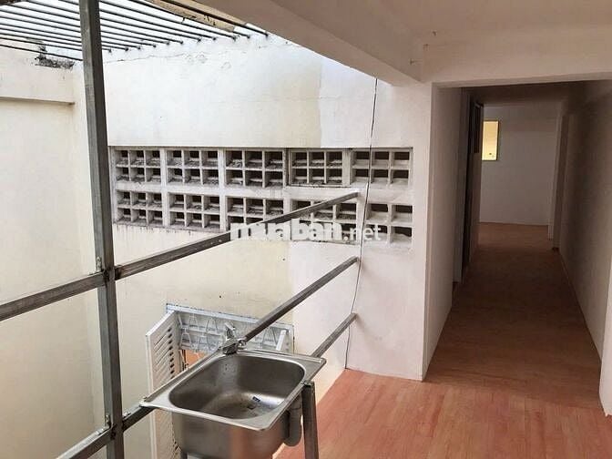 Cho nữ thuê phòng, giờ giấc tự do, máy giặt, được nấu ăn