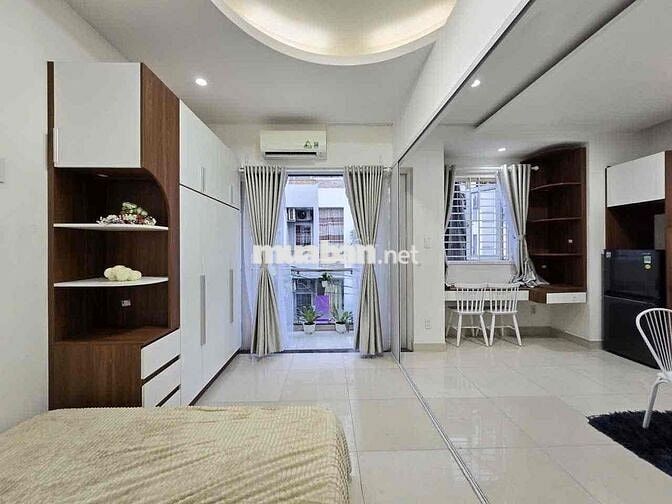 1 phòng *** tách bếp full nội thất ban công