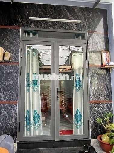 Nhà mới sữa chữa đúc giả chắc chắn,3 phòng ngủ, nội thất đẹp hẻm cùng