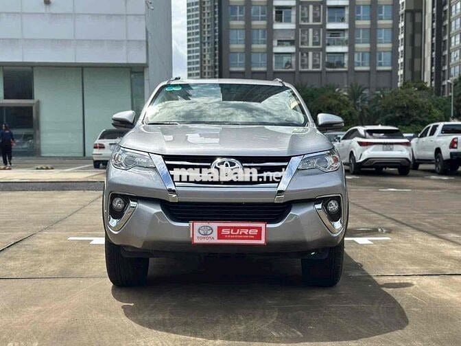 Toyota Fortuner 2020 2.4G 4x2 AT - Dầu tự động