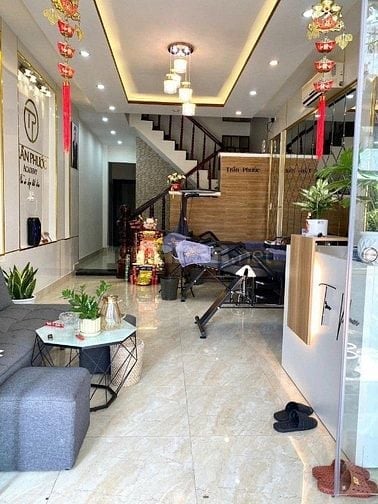 Bán nhà đẹp 2 tầng MT Nguyễn Đức Cảnh, gần Trần Phú, Hải Châu 5.85 tỷ