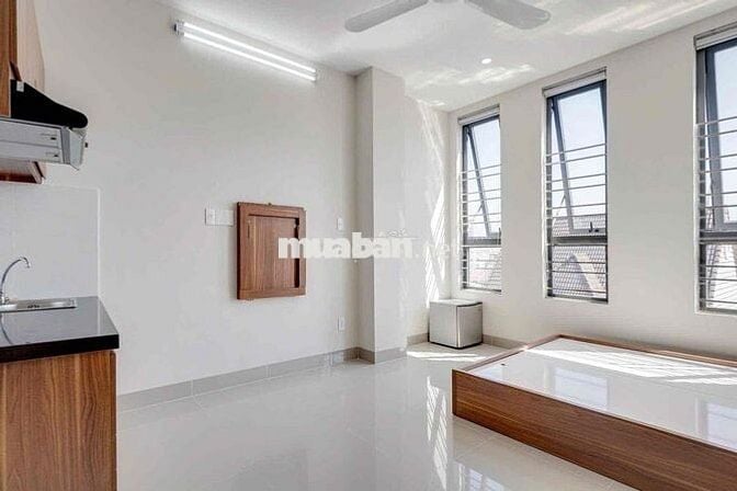 Phòng Trọ Giá Rẻ Cửa Sổ Thoáng Đầy Đủ Nội Thất gần Công Viên Phần Mềm