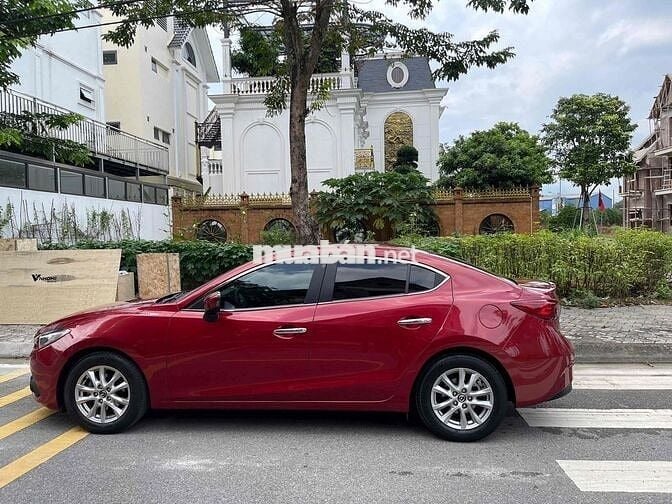 Mazda 3 2015 1.5 AT Hatchback - 900000 km