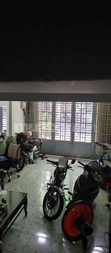 Cho thuê nhà mặt tiền Đặng Văn Ngữ, P.13, Q.PN giá 29tr